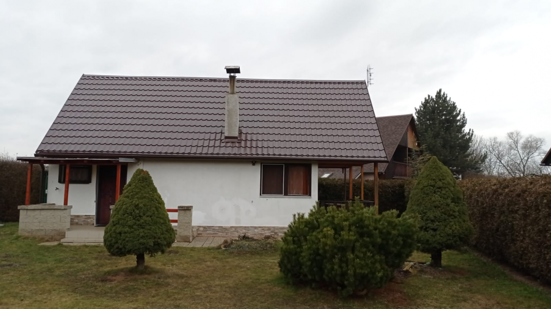 Pokládka nové střechy materiál plech vlna